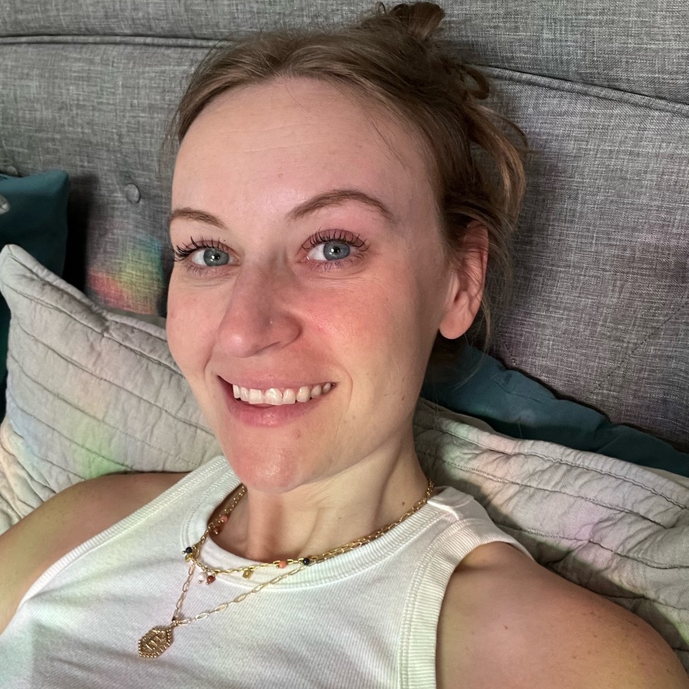 Meet your Posher, Emilie